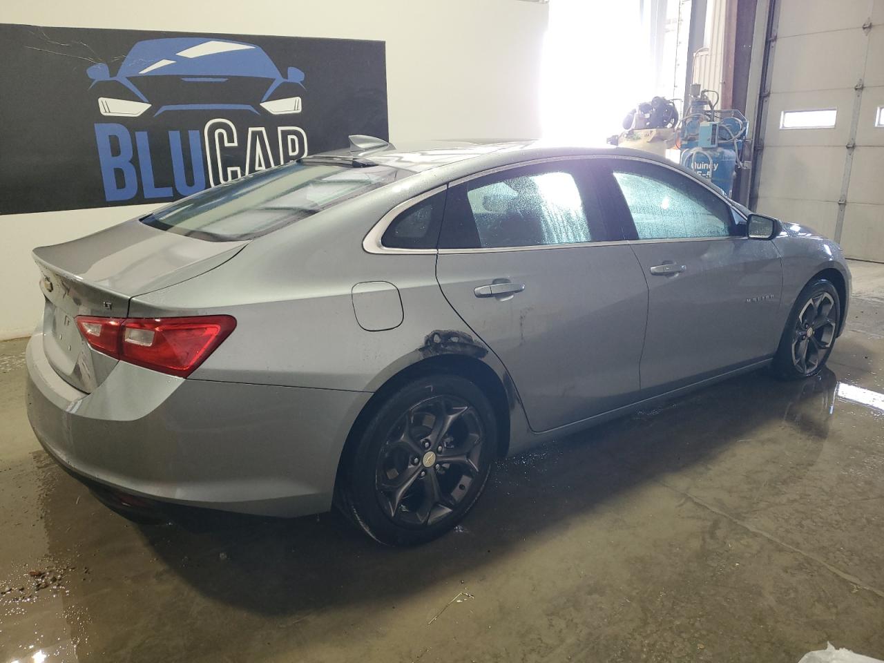 2023 Chevrolet Malibu - Image 3