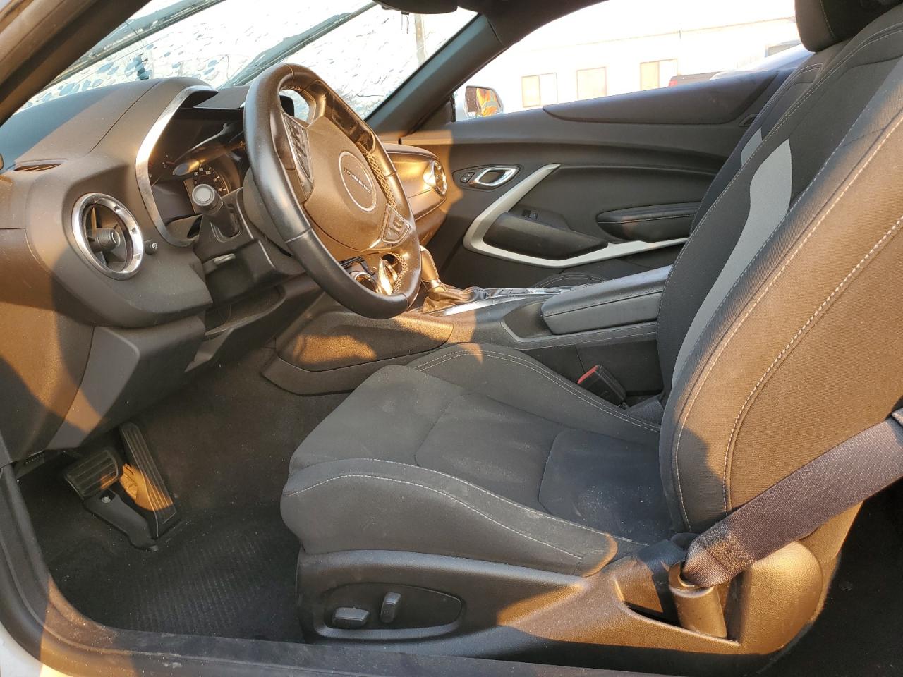 2021 Chevrolet Camaro - Image 7