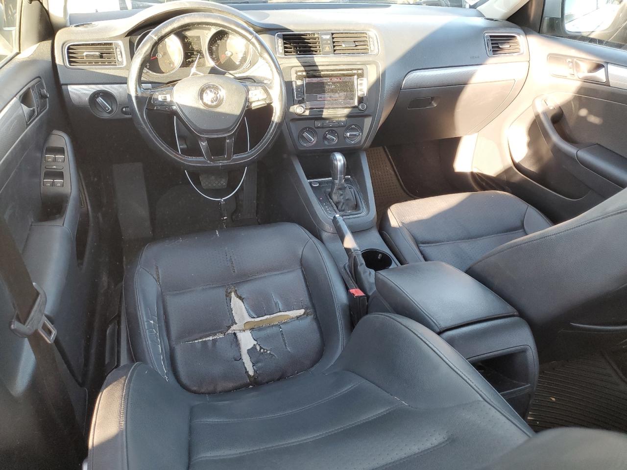 2015 Volkswagen Jetta - Image 8