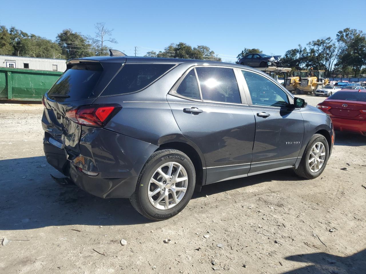 2022 Chevrolet Equinox - Image 3