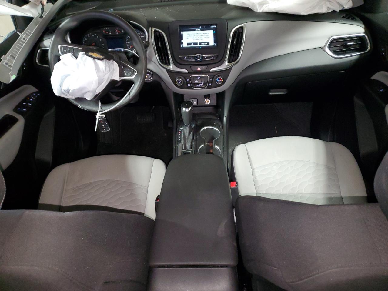 2018 Chevrolet Equinox - Image 8