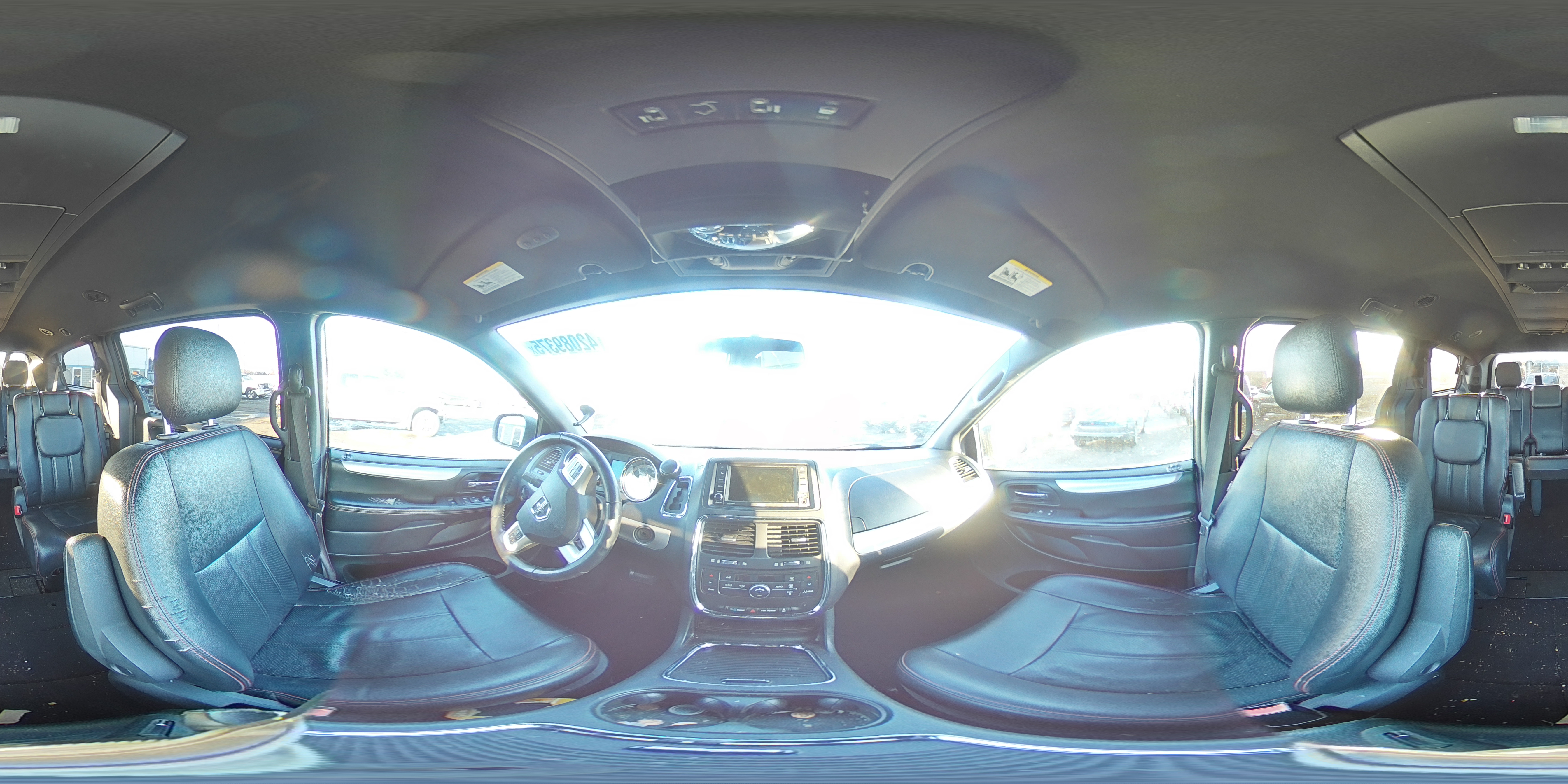 2016 Dodge Caravan - Image 13