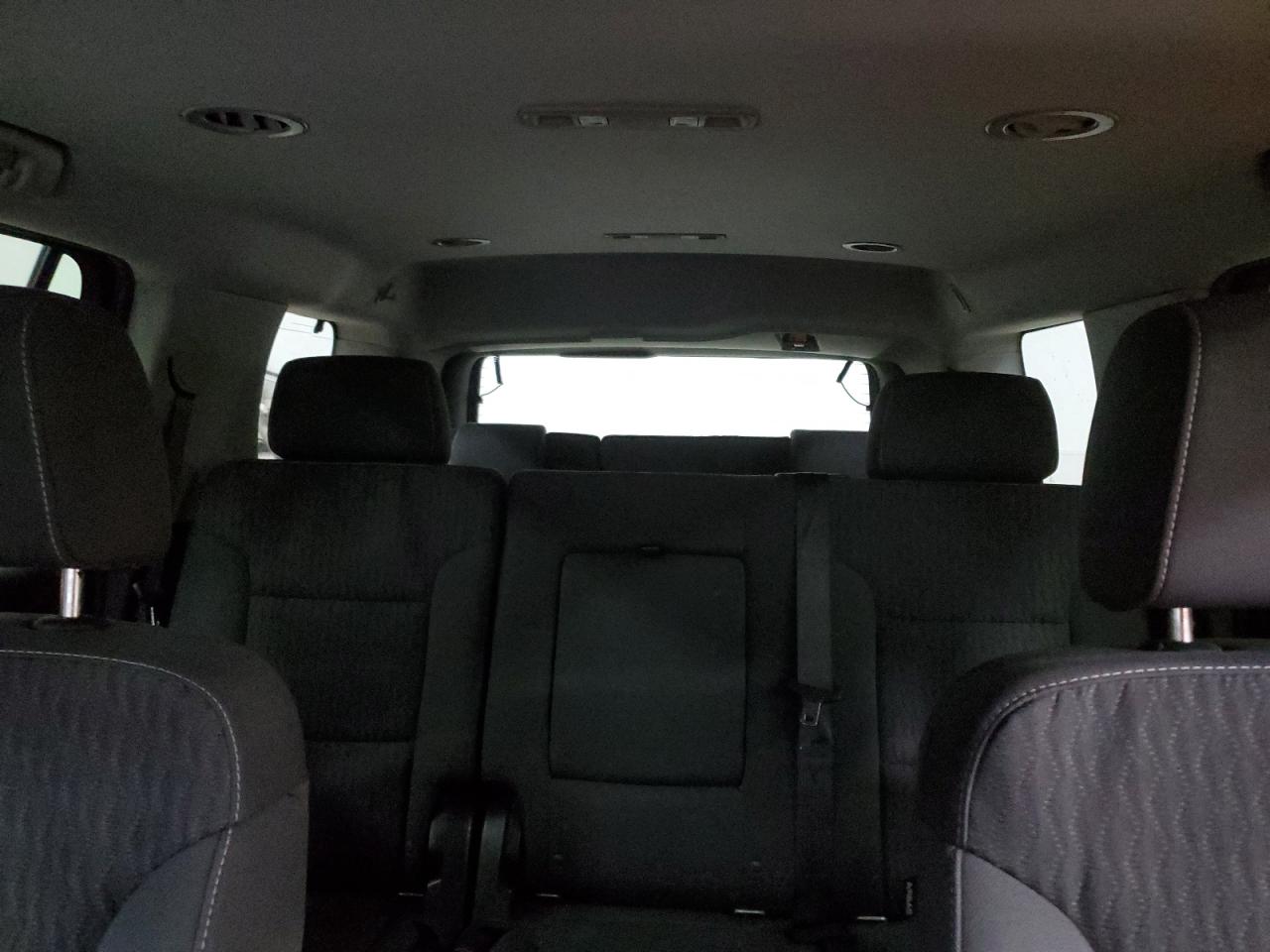 2019 GMC Yukon - Image 10