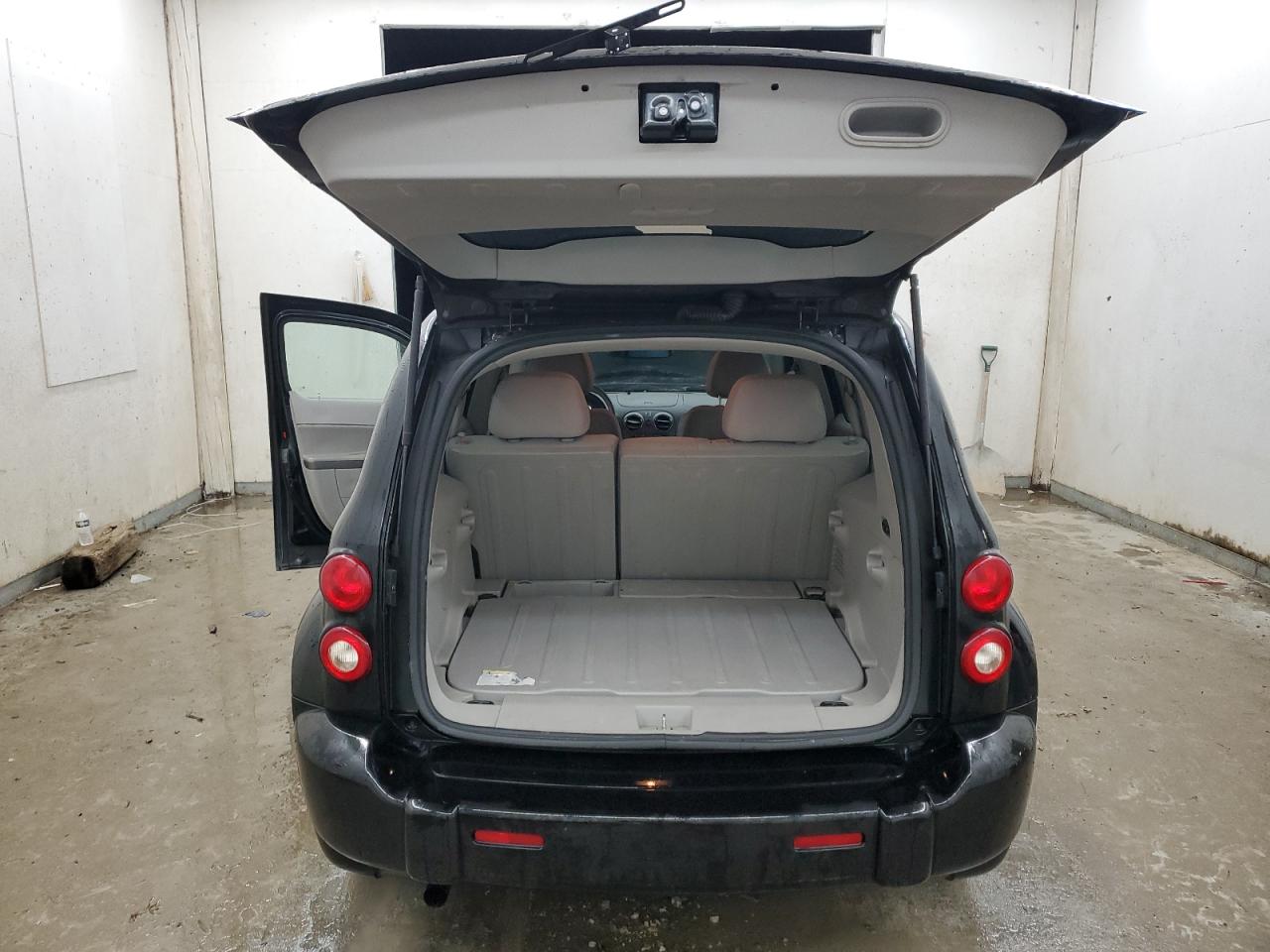 2009 Chevrolet HHR - Image 6