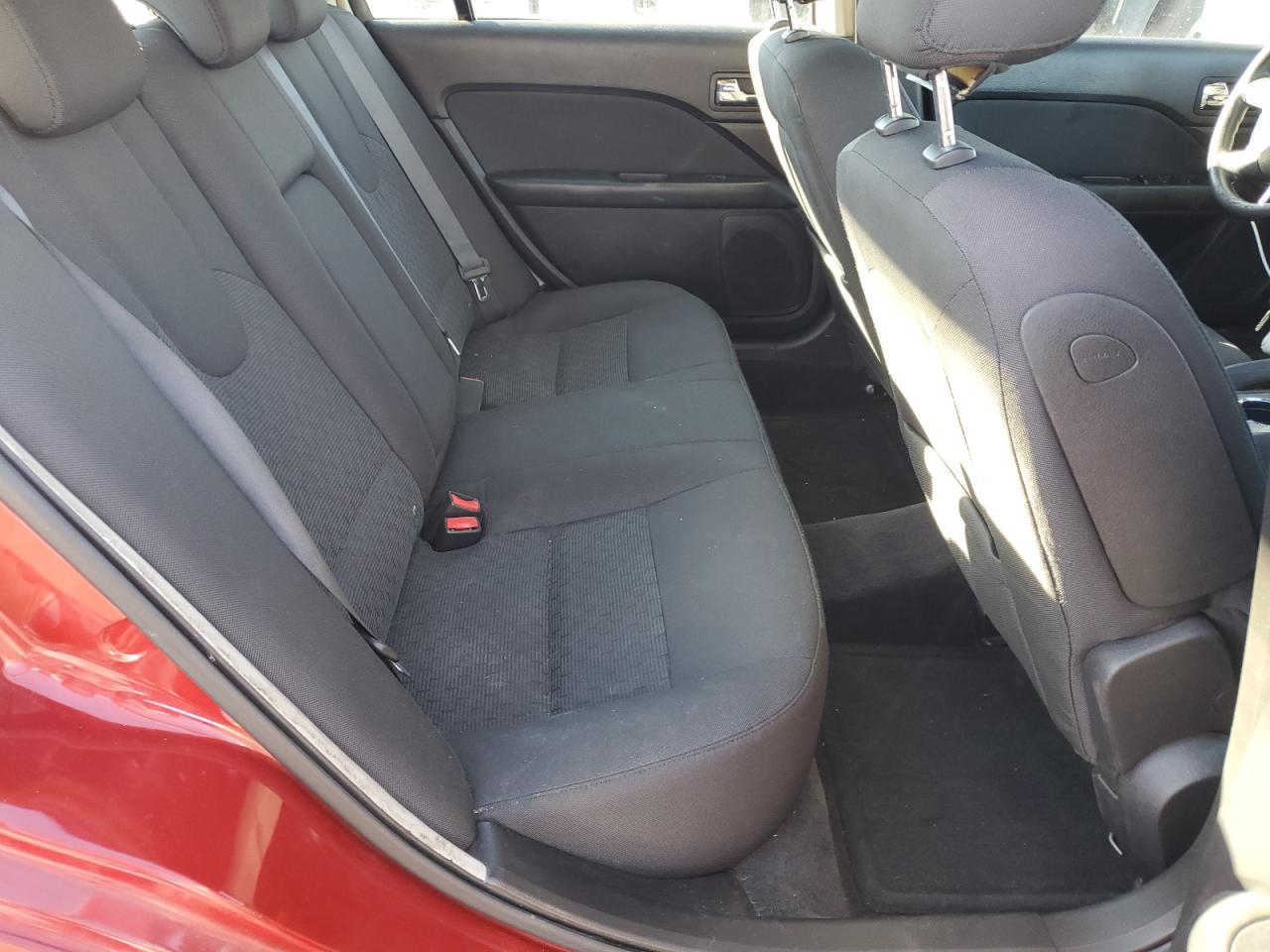 2010 Ford Fusion - Image 10