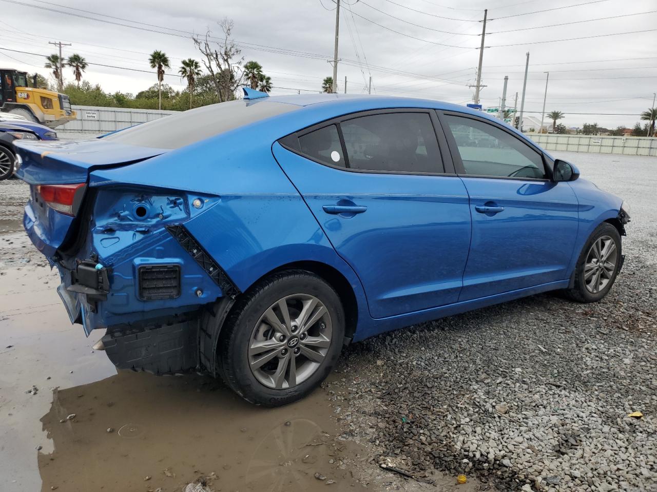 2018 Hyundai Elantra - Image 3