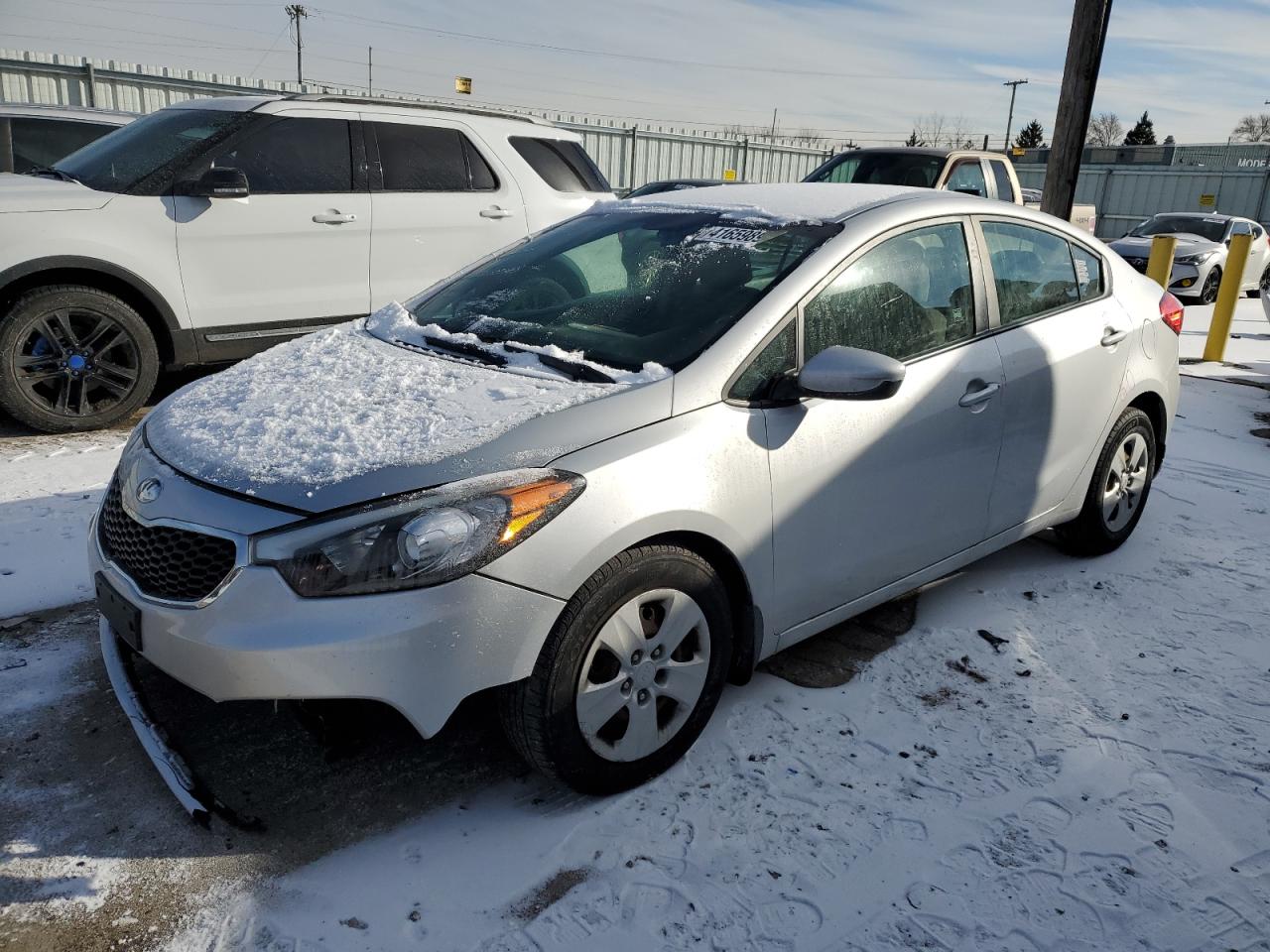 VIN KNAFK4A60G5500068 2016 KIA FORTE no.1