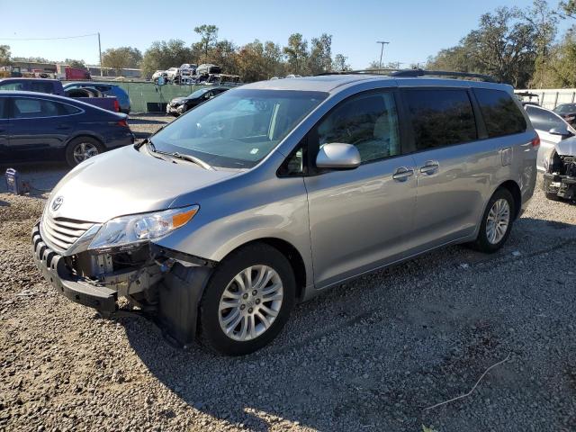 2011 Toyota Sienna Xle