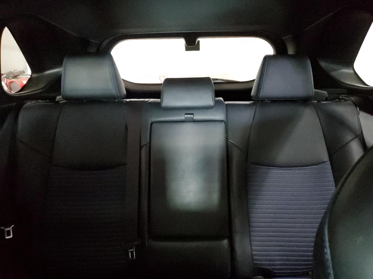 2019 Toyota RAV 4 - Image 10