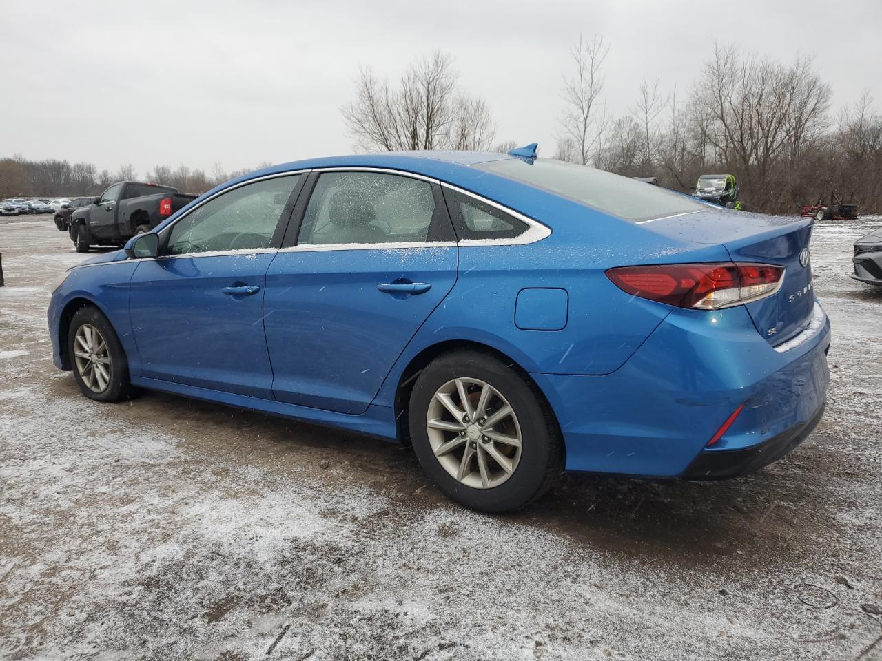 VIN 5NPE24AF7JH688755 2018 HYUNDAI SONATA no.2