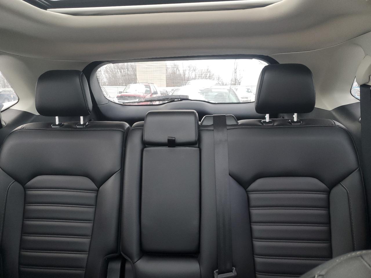 2020 Ford Edge - Image 10