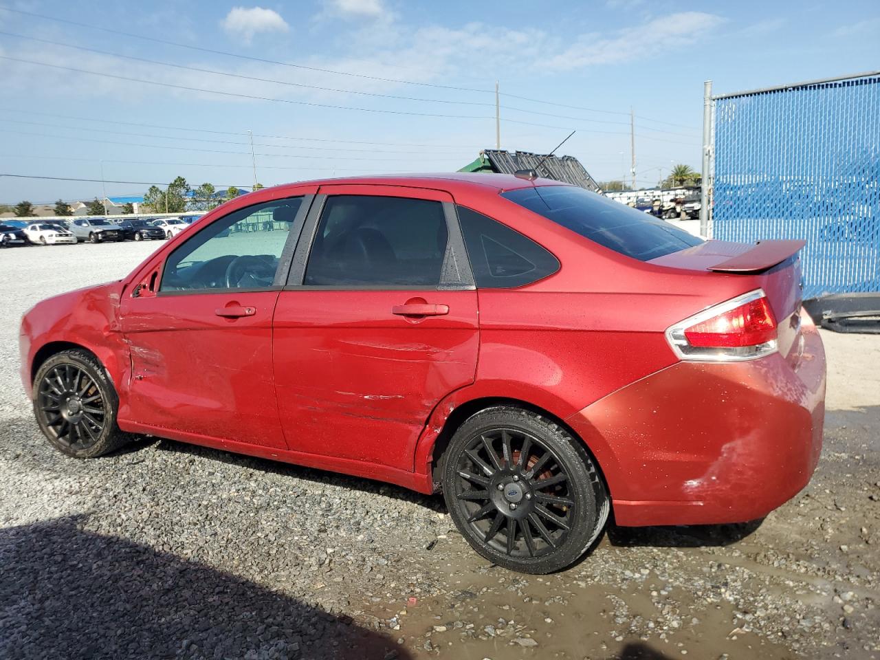 2010 Ford Focus - Image 2