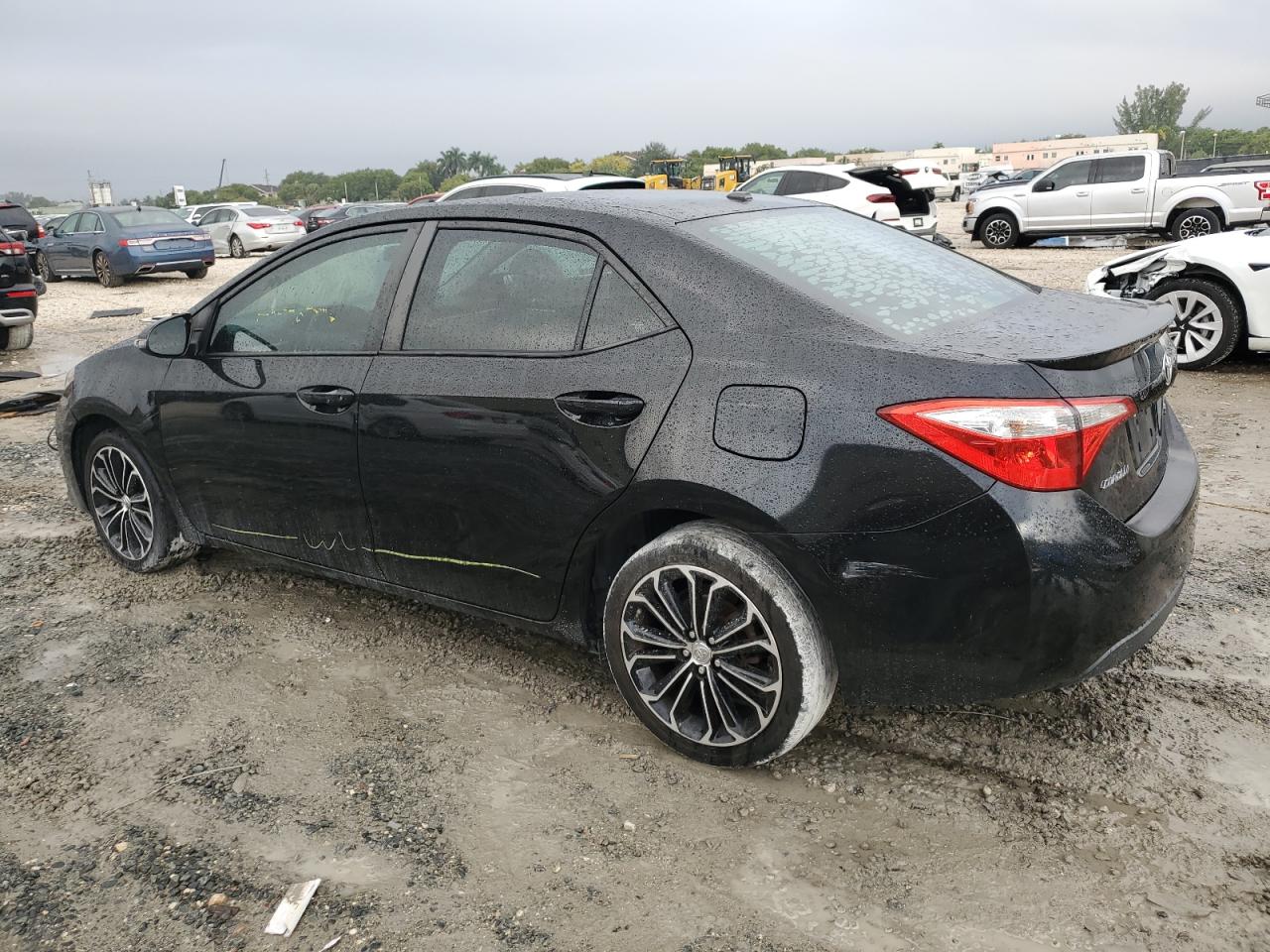 2015 Toyota Corolla - Image 2