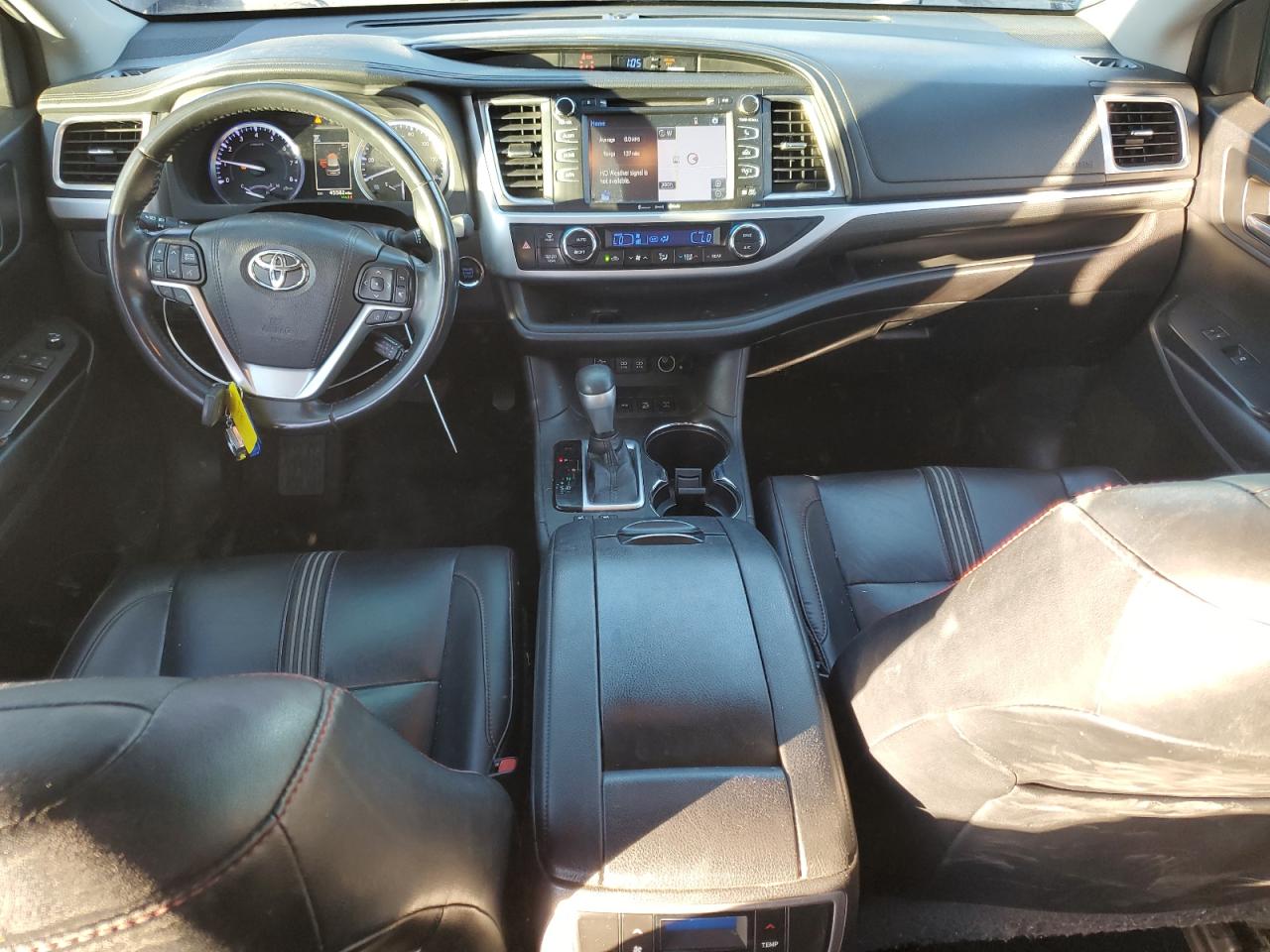 5TDJZRFH1KS962660 TOYOTA HIGHLANDER 2019