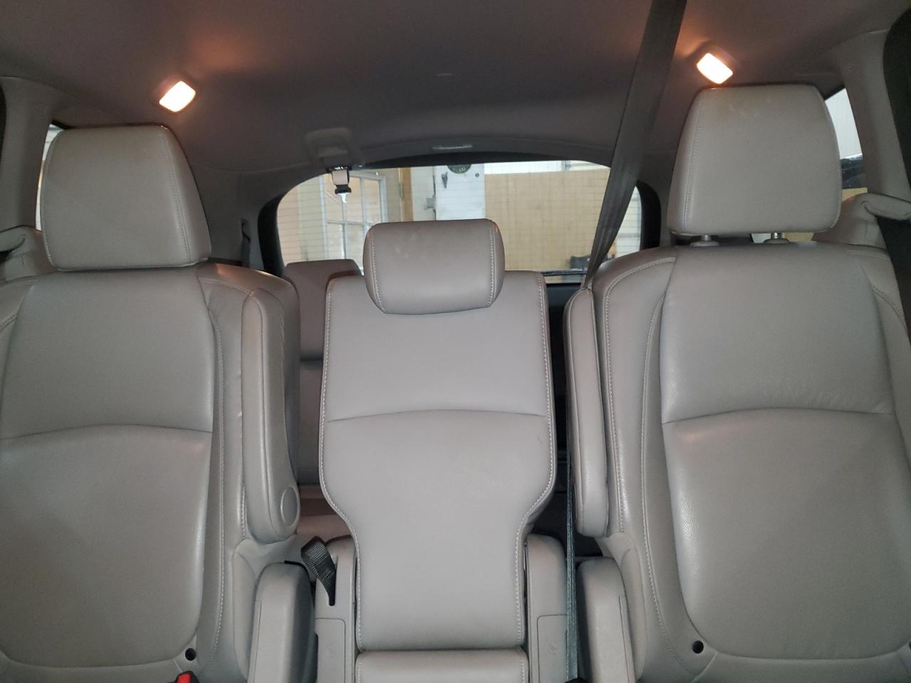 2018 Honda Odyssey - Image 10