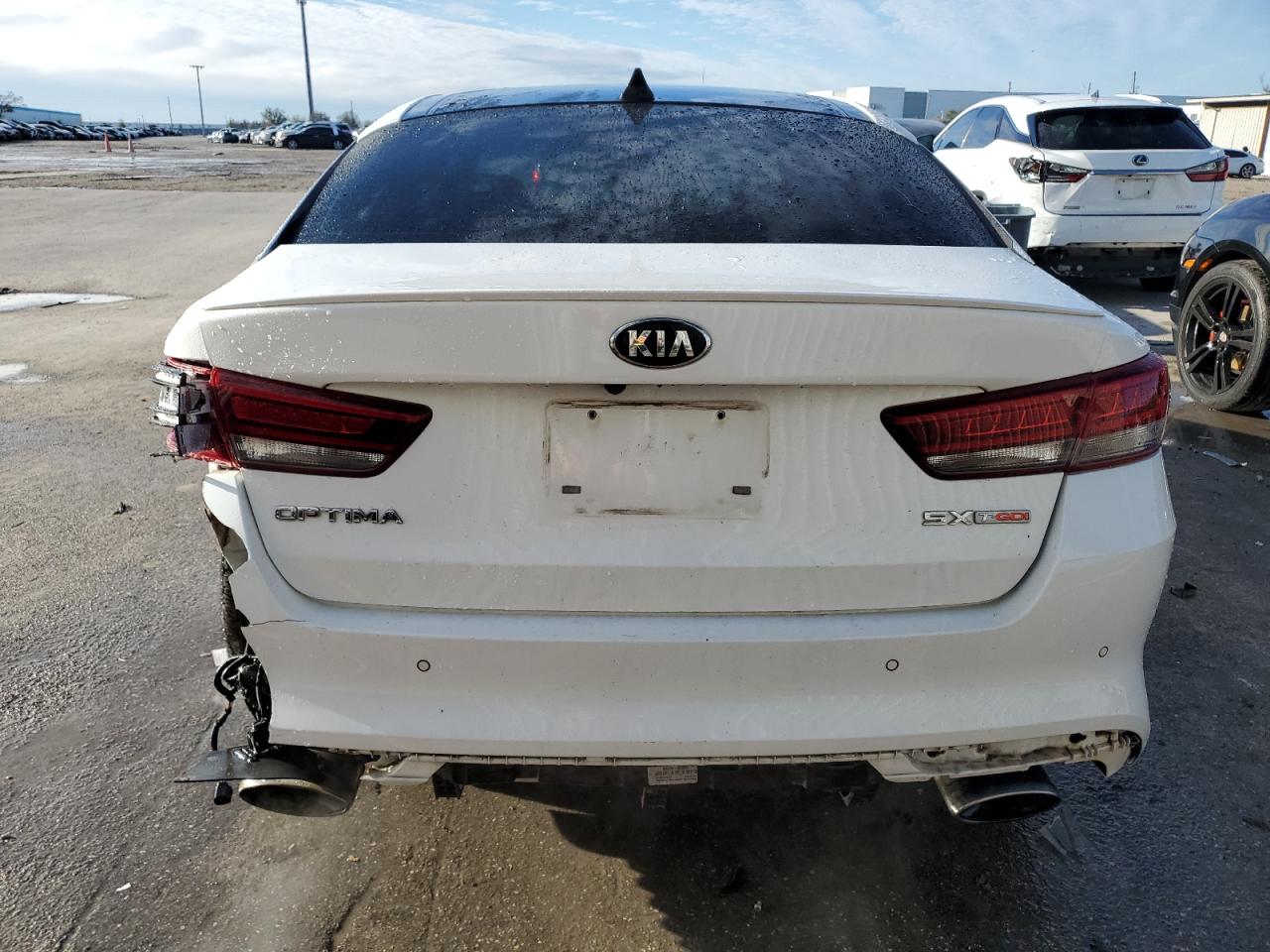 2017 Kia Optima - Image 6