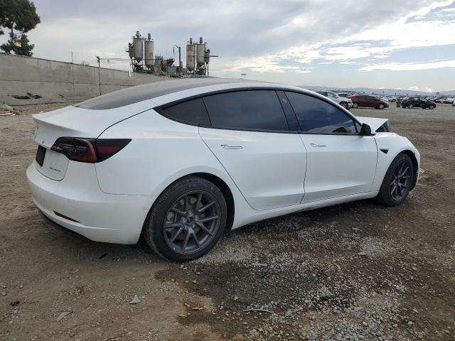  TESLA MODEL 3 2022 Белы