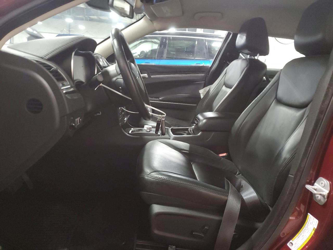 2019 Chrysler 300 - Image 7