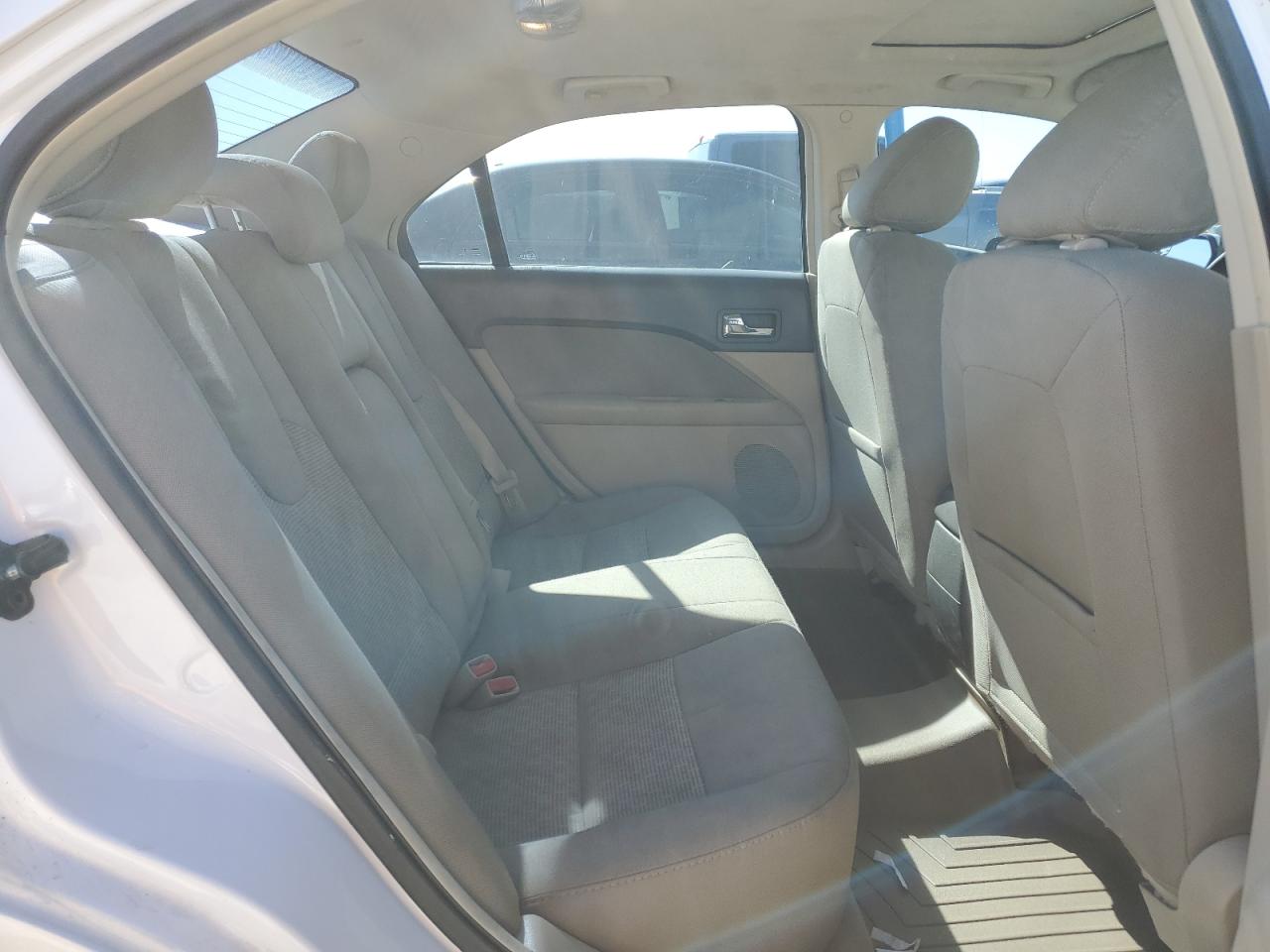 2012 Ford Fusion - Image 10