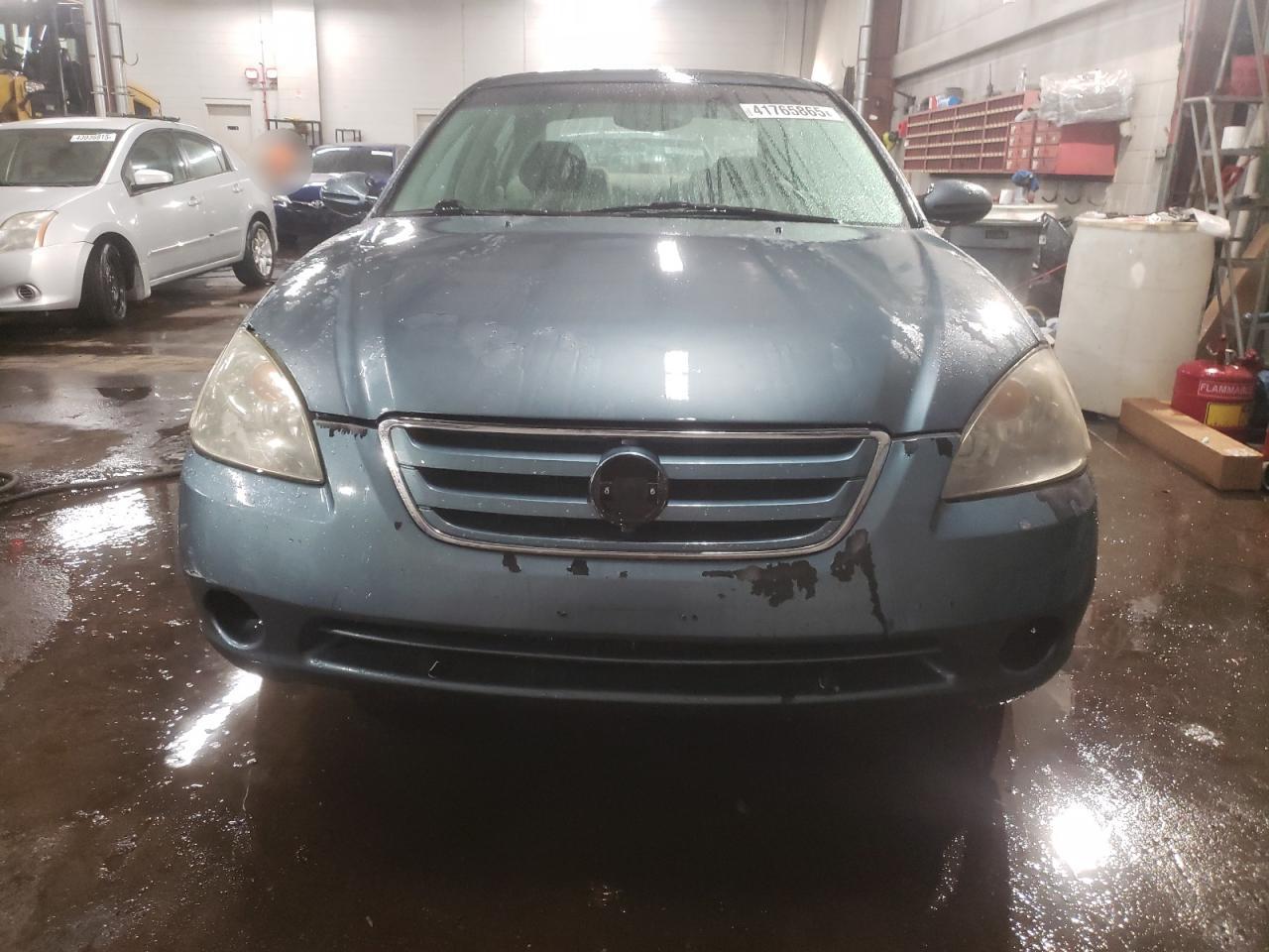 2002 Nissan Altima - Image 5