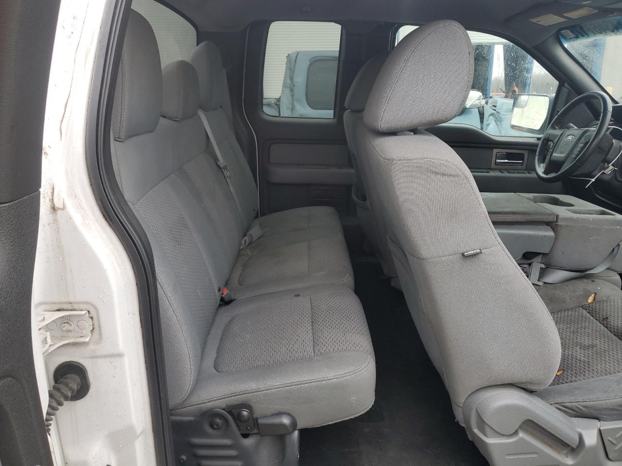 2011 Ford F-150 - Image 10