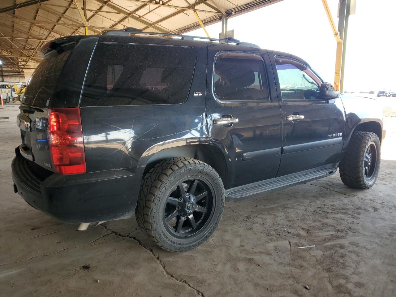 2007 Chevrolet Tahoe - Image 3