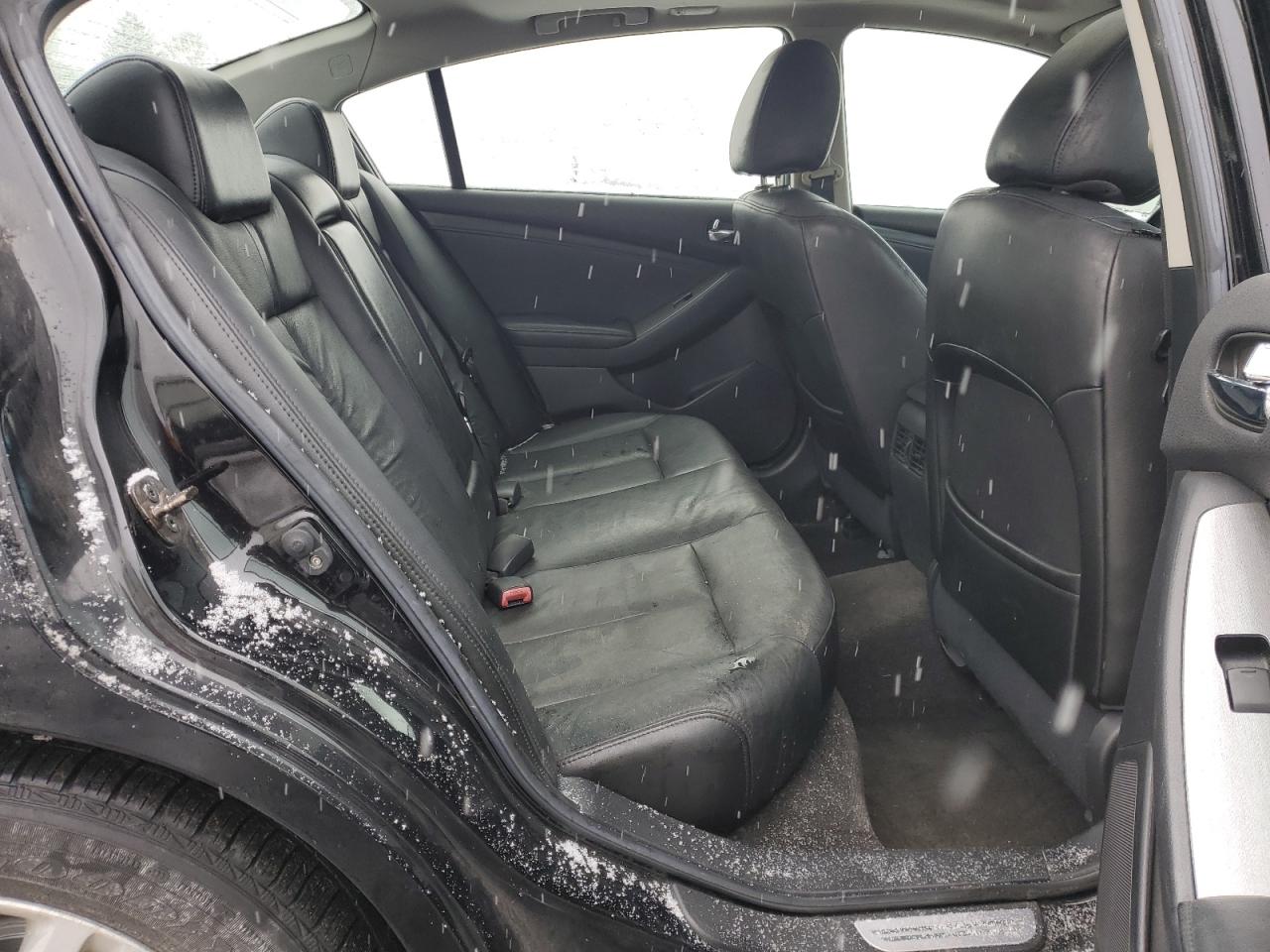 2010 Nissan Altima - Image 10