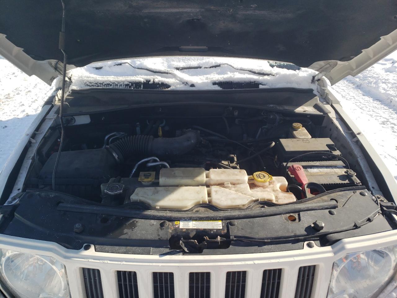 2010 Jeep Liberty (North America) - Image 12