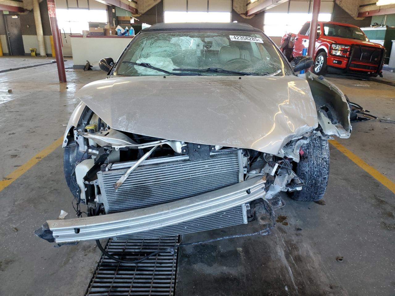 2005 Chrysler Sebring - Image 5