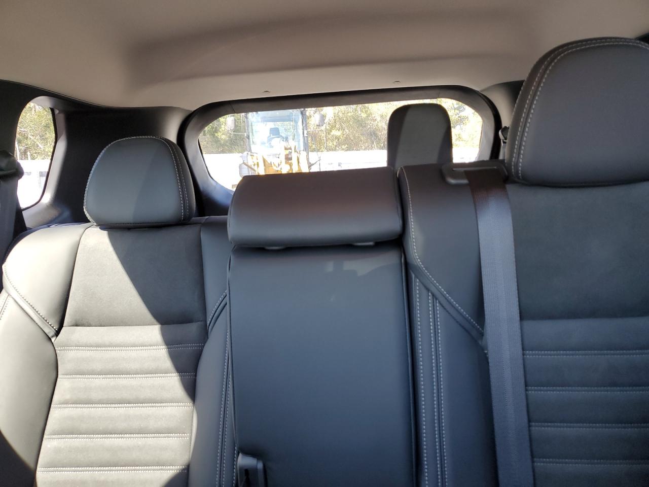 2024 Mitsubishi Outlander - Image 10