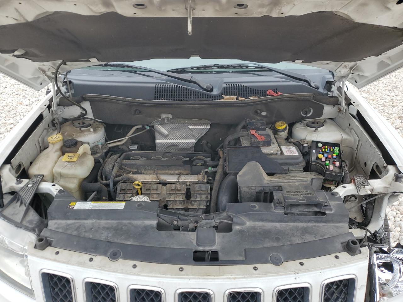 2012 Jeep Compass - Image 13
