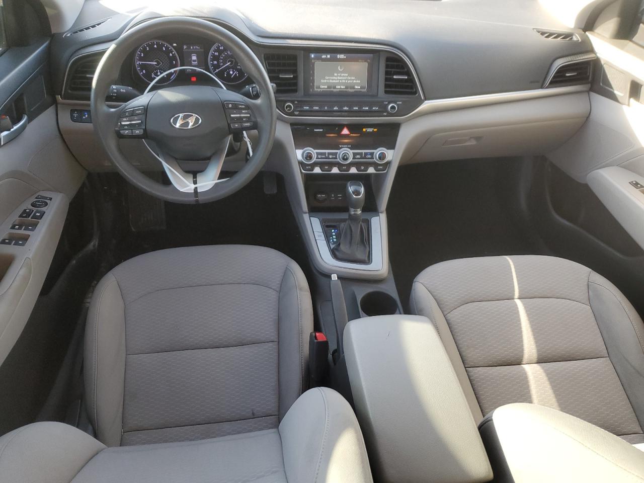 2020 Hyundai Elantra - Image 8