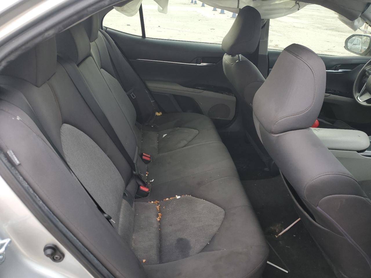 2018 Toyota Camry - Image 10