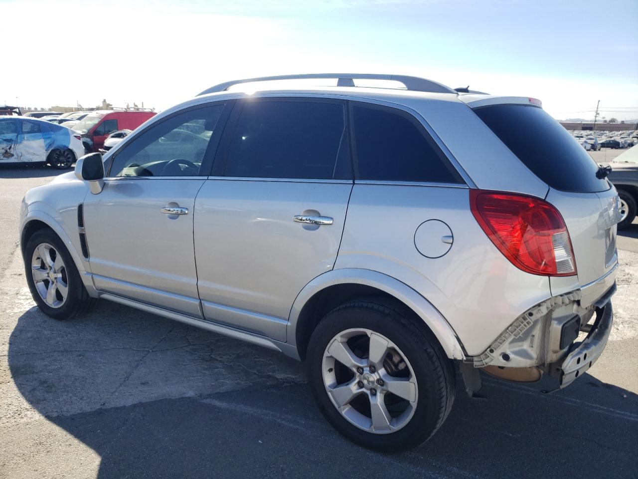 2014 Chevrolet Captiva - Image 2