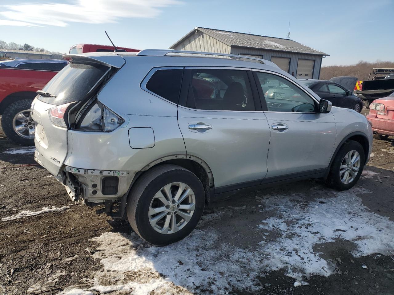 2016 Nissan Rogue - Image 3