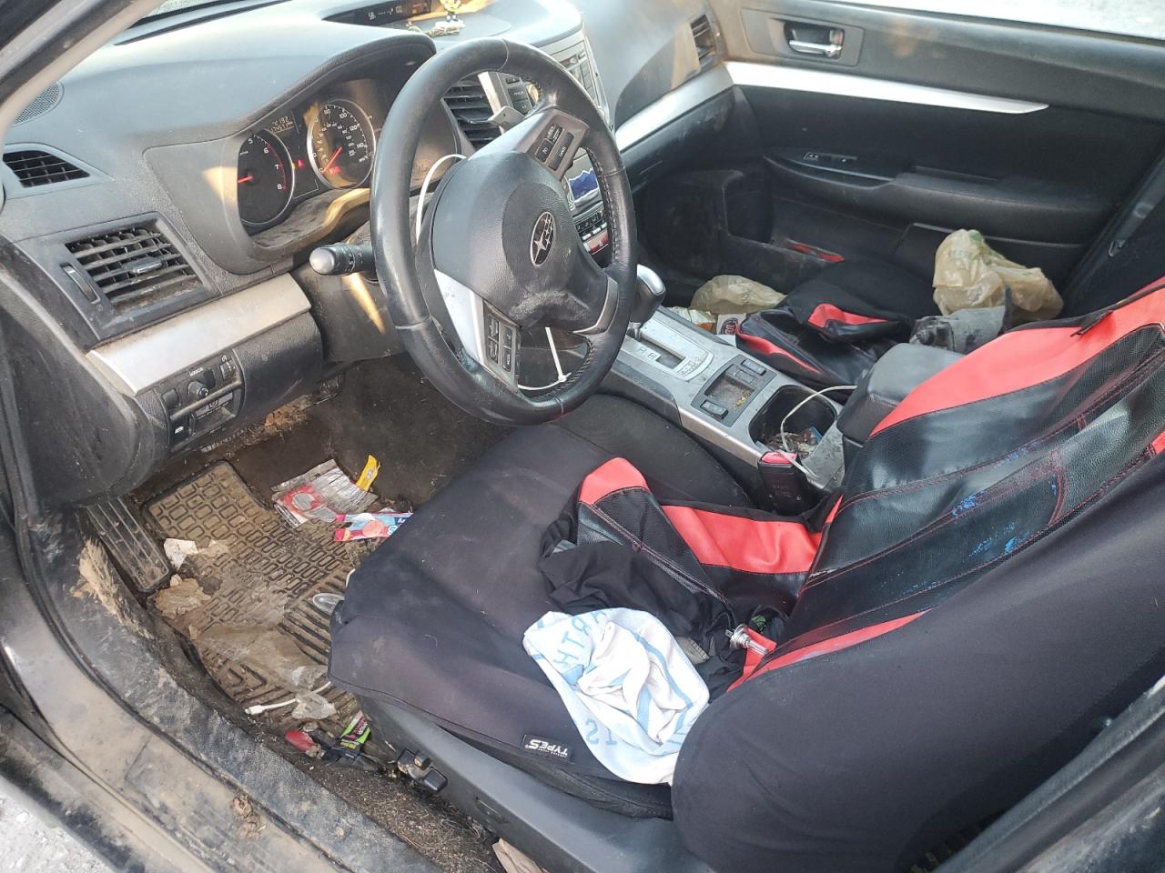 2013 Subaru Outback - Image 8