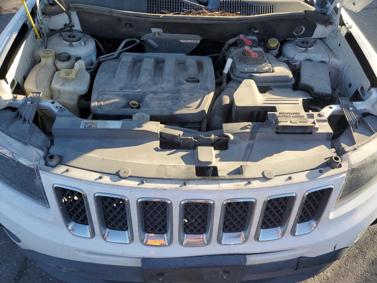 2017 Jeep Compass - Image 12
