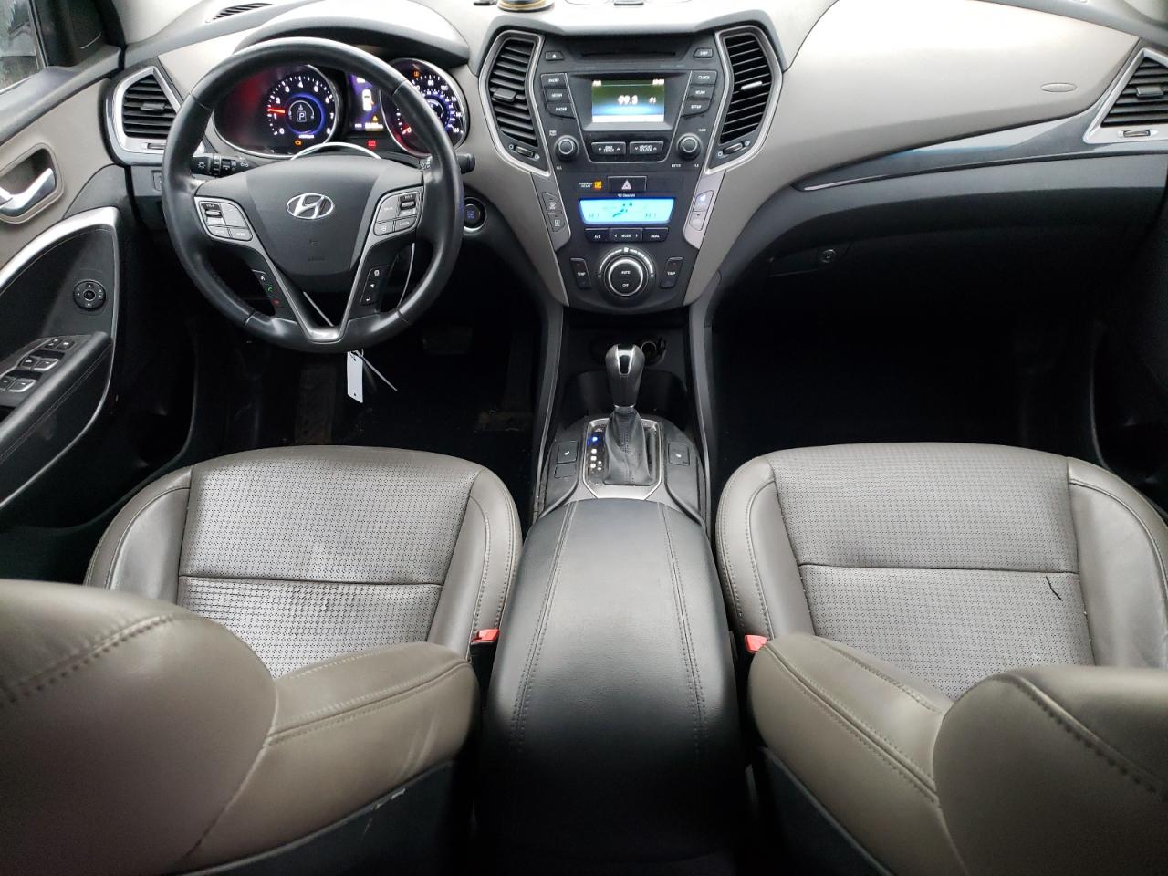 2013 Hyundai Santa Fe - Image 8