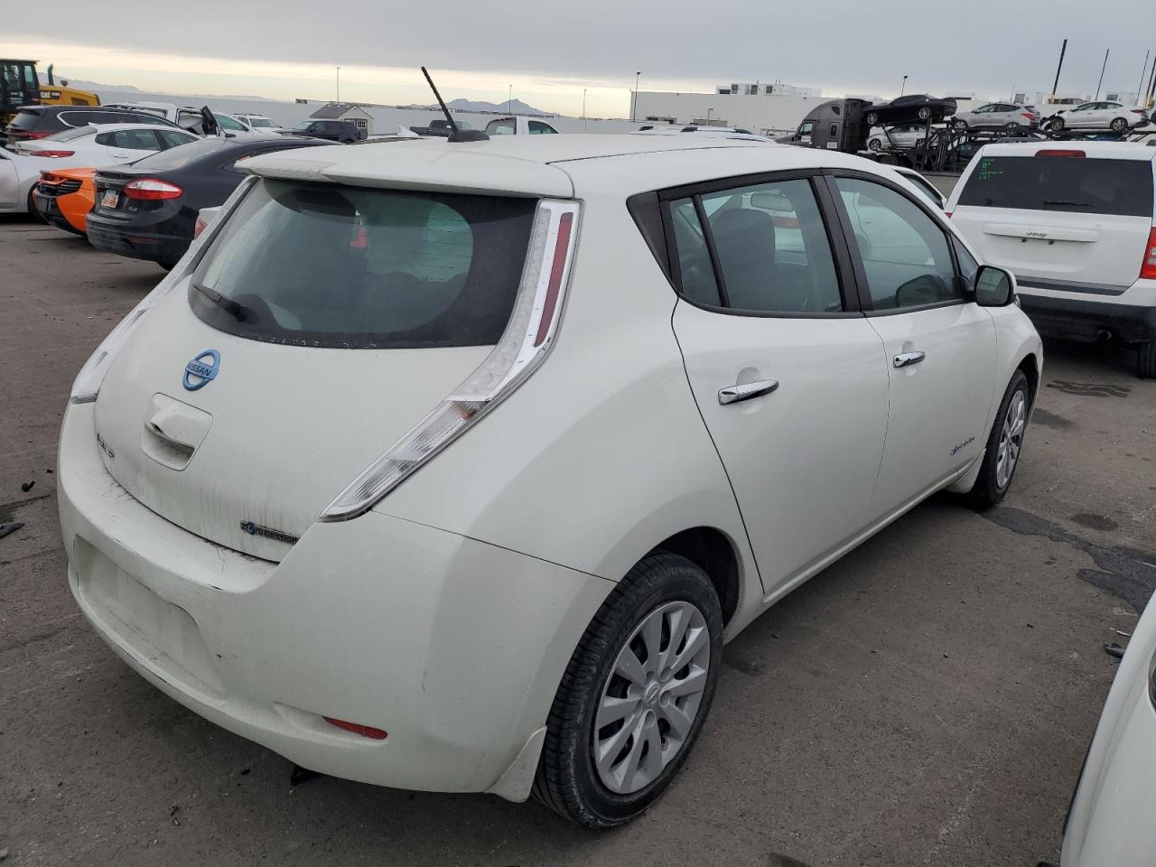 2016 Nissan Leaf - Image 3