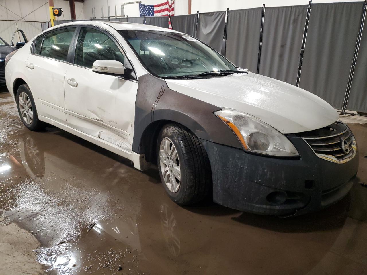 2010 Nissan Altima - Image 4