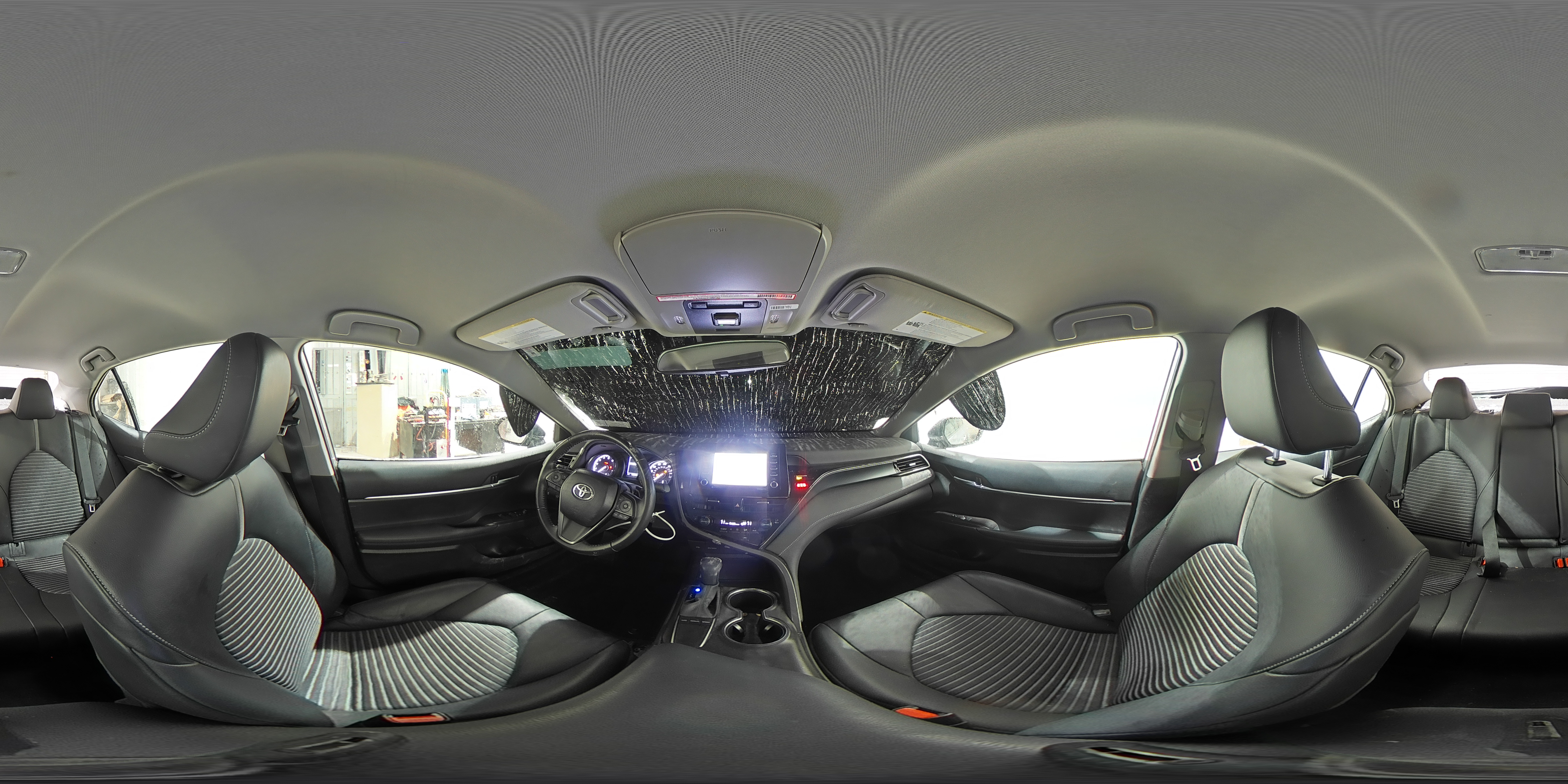2022 Toyota Camry - Image 15