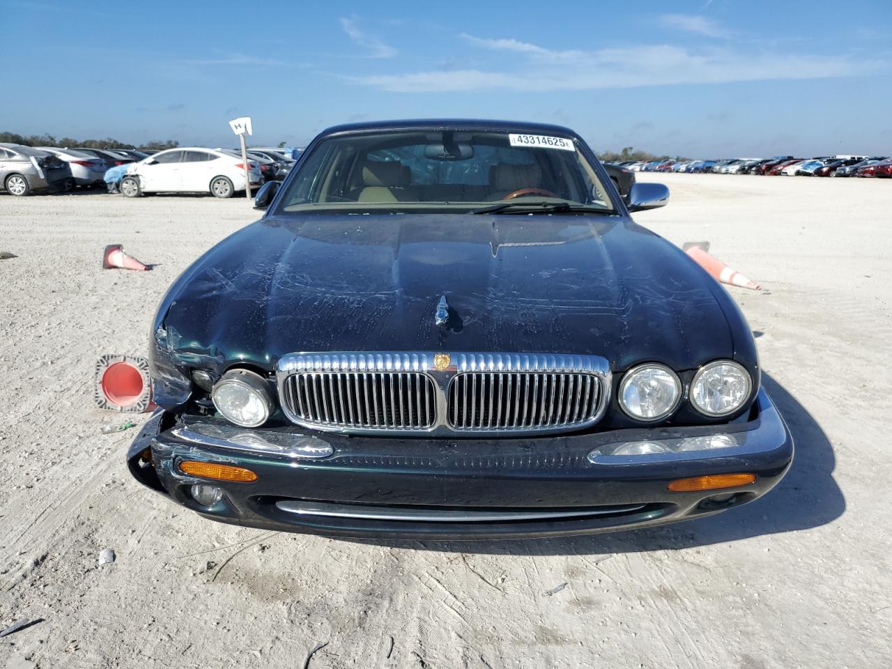 2001 Jaguar XJ - Image 5