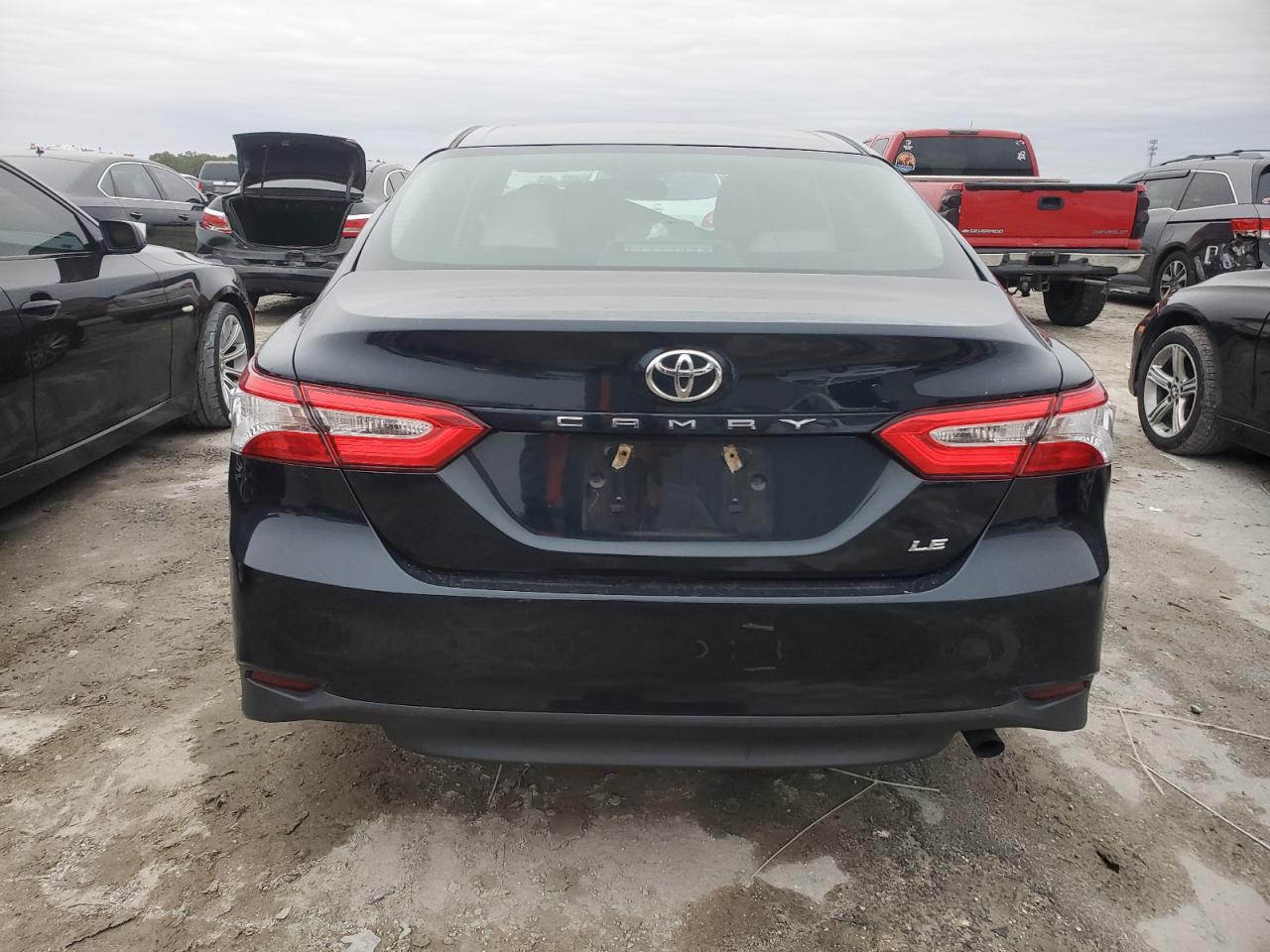 2018 Toyota Camry - Image 6