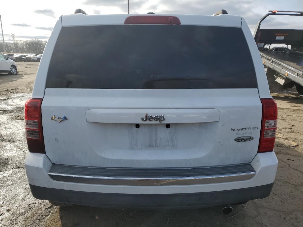 VIN 1C4NJPFA2GD621013 2016 JEEP PATRIOT no.6