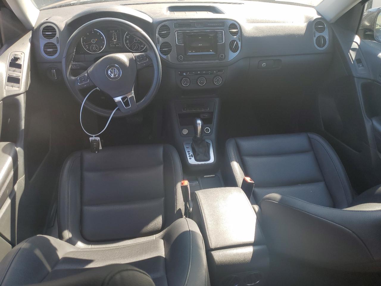 2016 Volkswagen Tiguan - Image 8