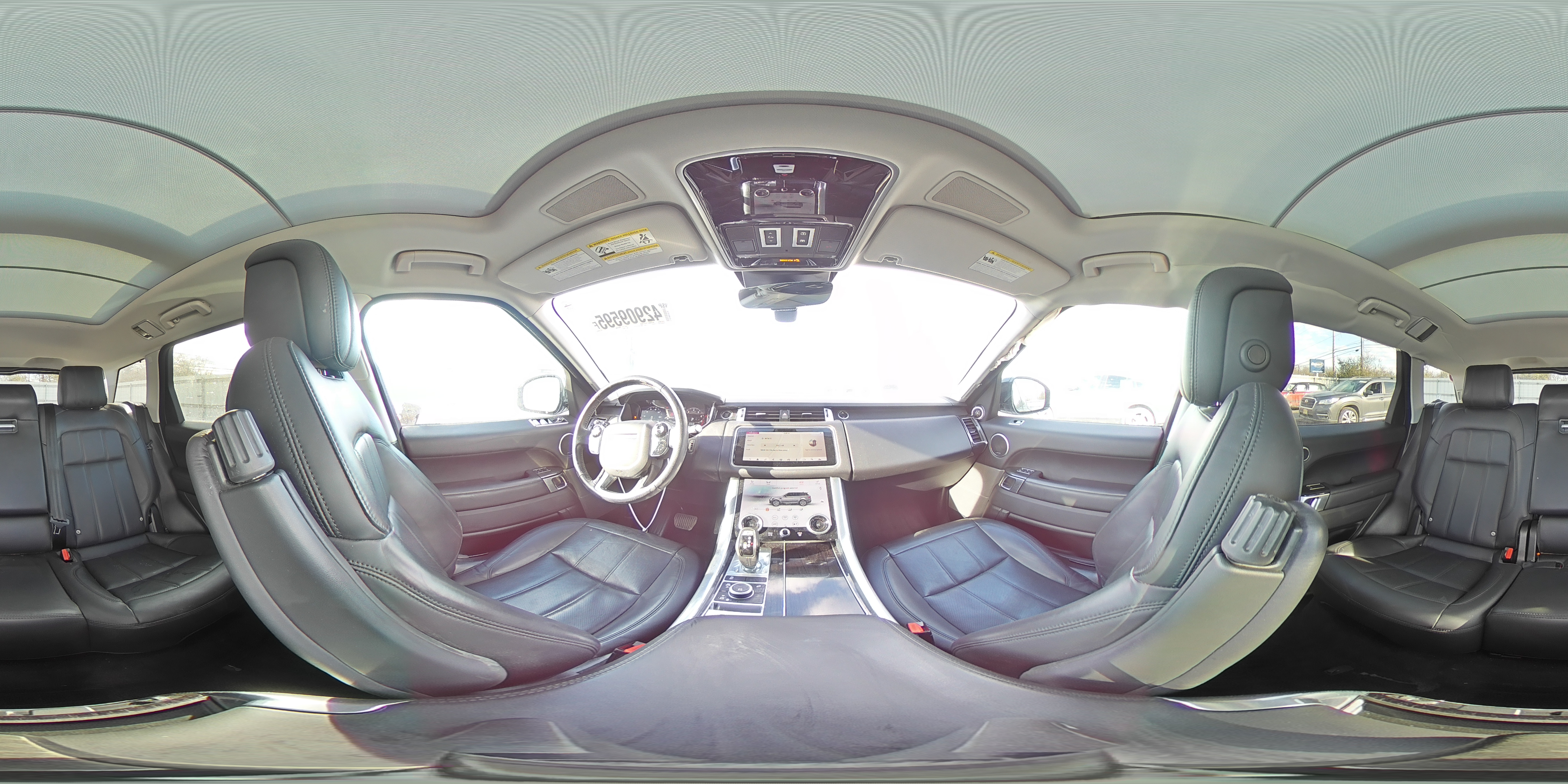 2020 Land Rover Range Rover - Image 13