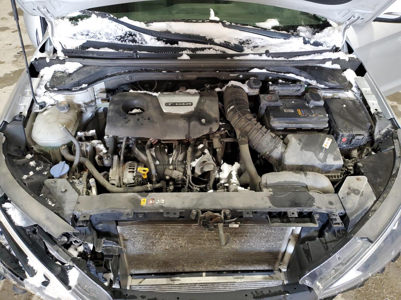 2019 Hyundai Elantra - Image 13