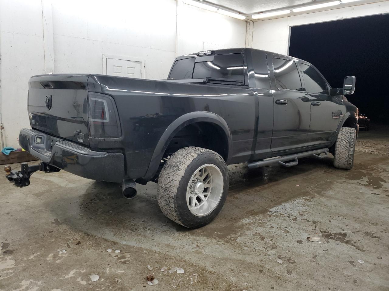 2018 RAM 2500 - Image 3