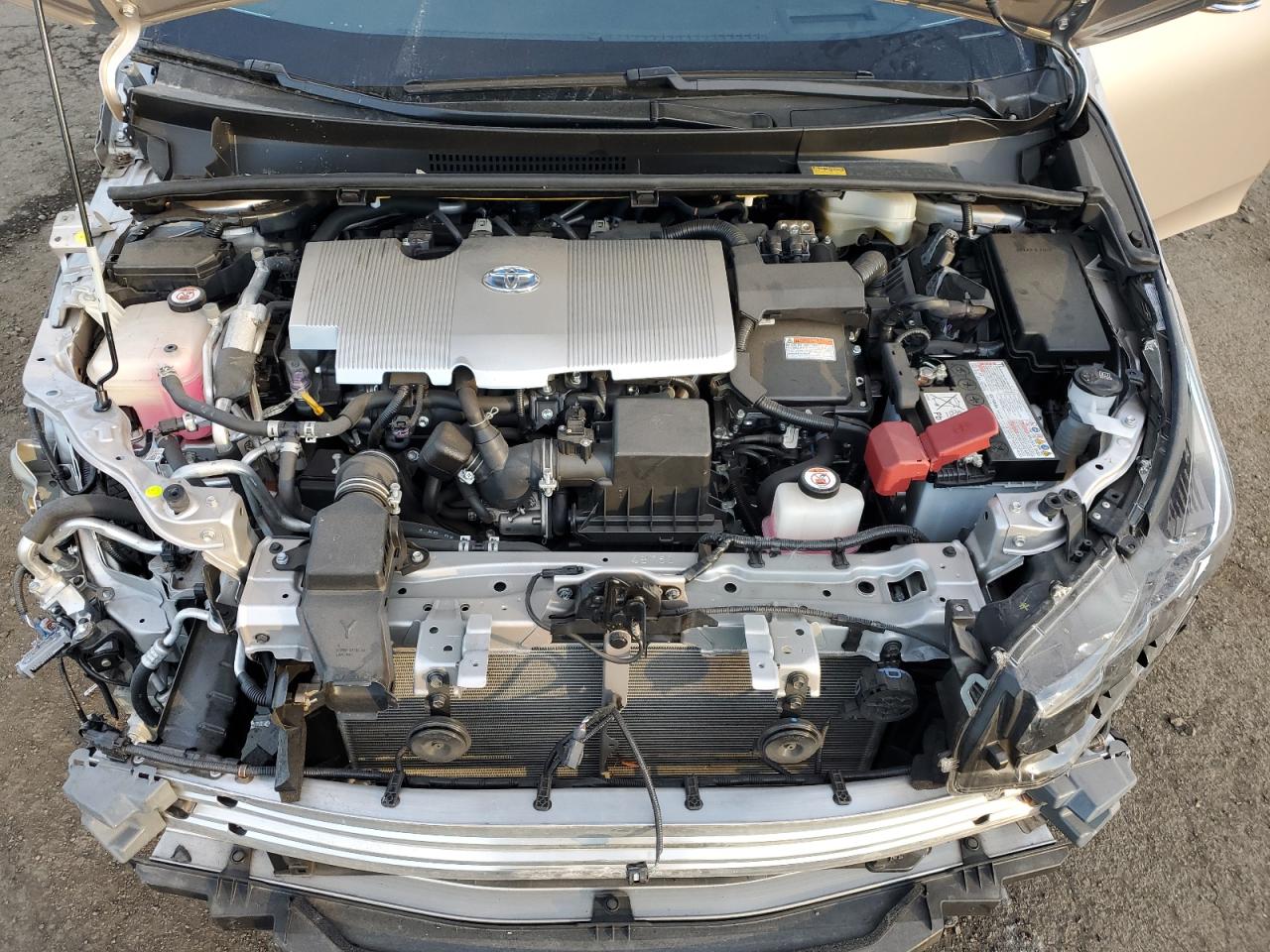 2018 Toyota Prius - Image 11