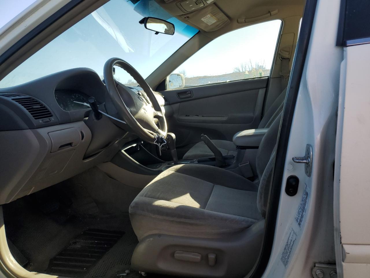 2003 Toyota Camry - Image 7